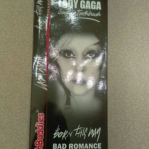 🎶 Lady Gaga singing toothbrush 🎵